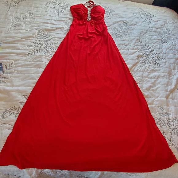 BEAUTIFUL RED EVENING FITTED DRESS 💃 - Picture 7 of 7